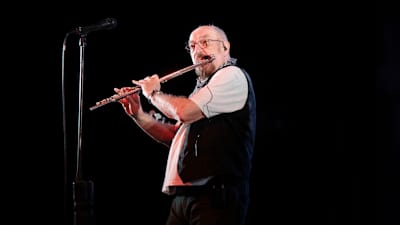 Jethro Tull - The Curiosity Tour